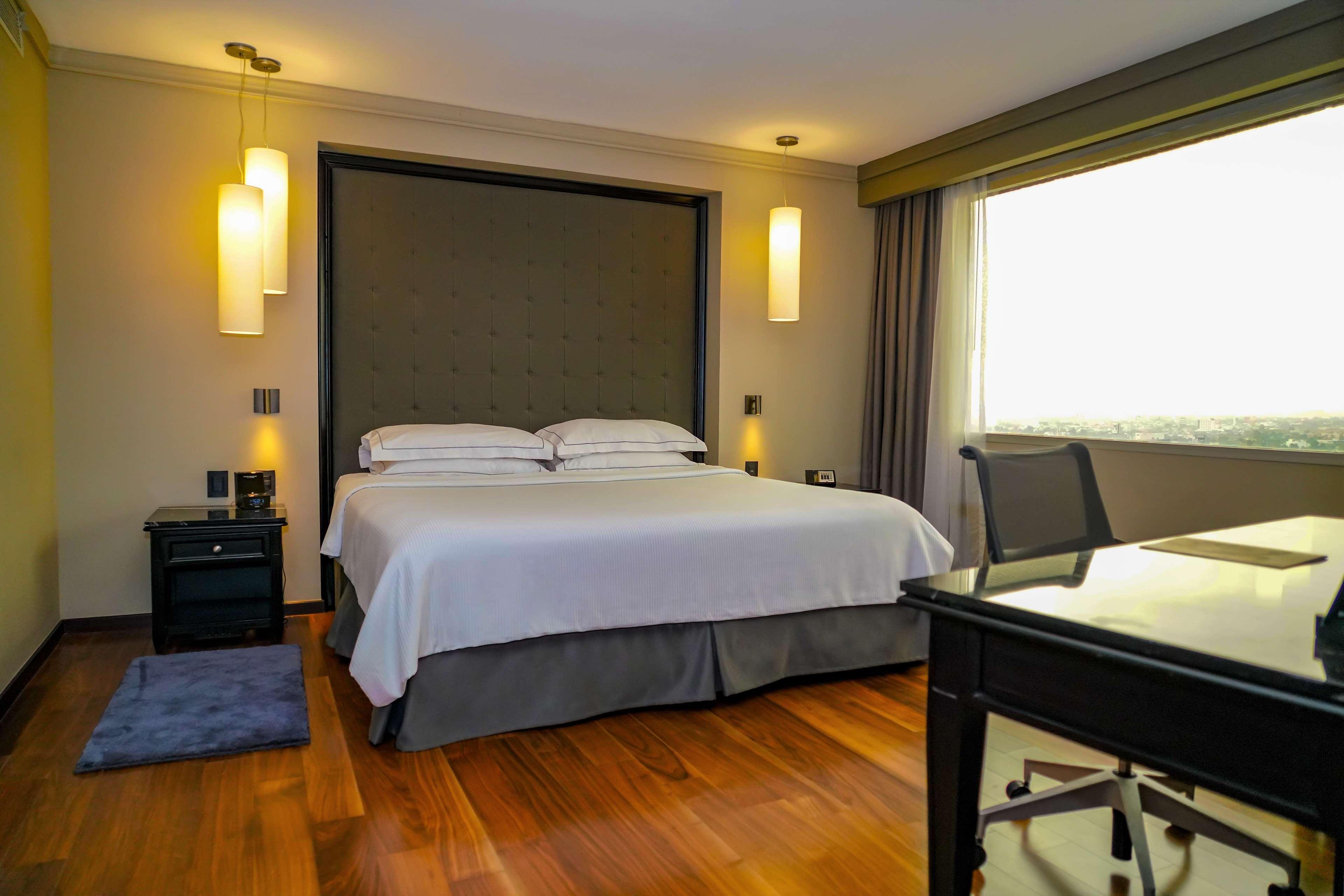 Barceló Mexico Reforma Hotel Exterior foto A bedroom at the hotel