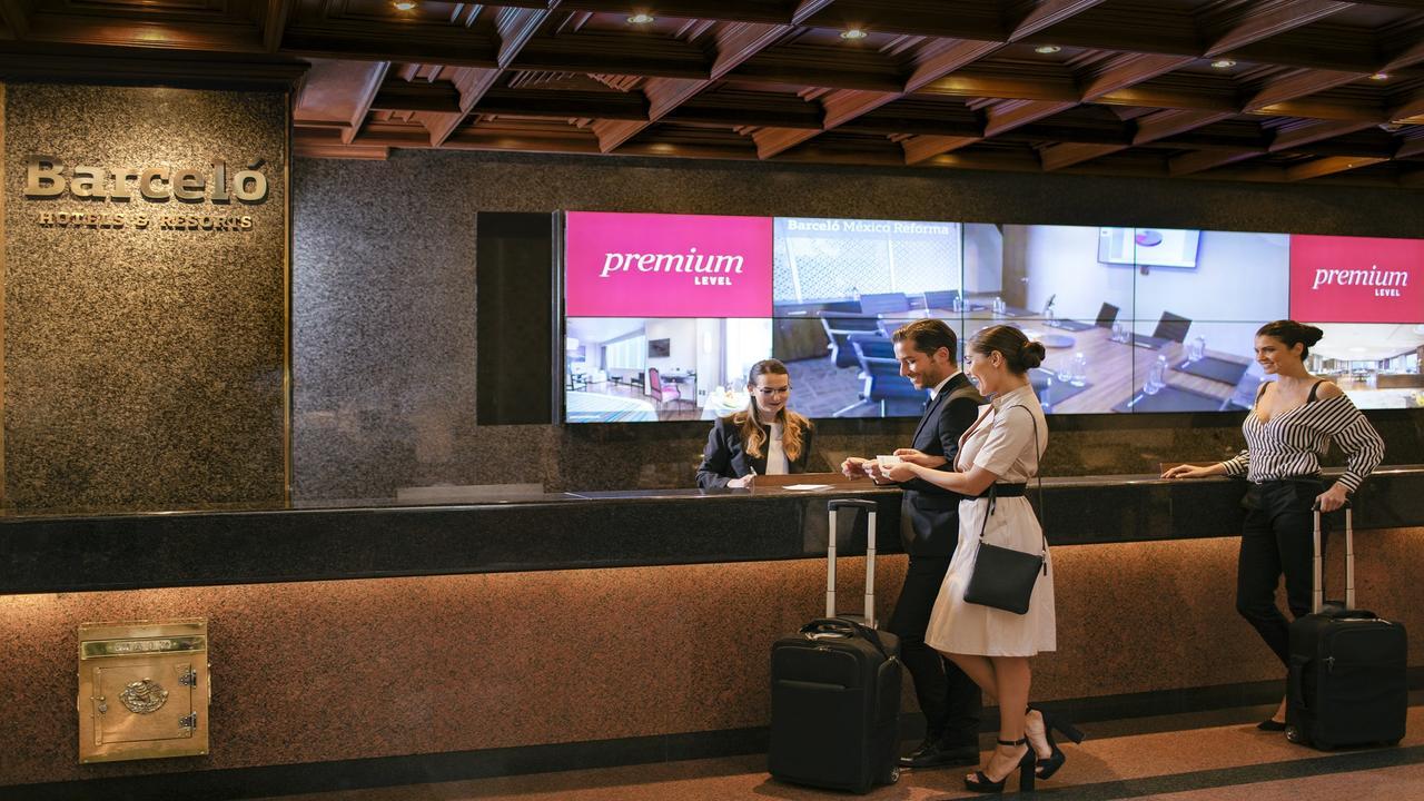Barceló Mexico Reforma Hotel Exterior foto Premium check-in counter at KLIA